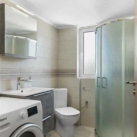 City Central Appartment Апартаменты *
